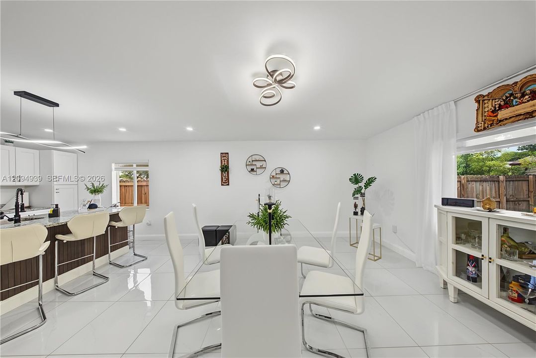 For Sale: $530,000 (4 beds, 3 baths, 1806 Square Feet)