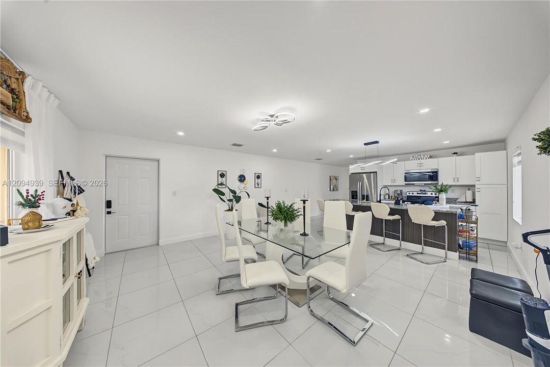 For Sale: $530,000 (4 beds, 3 baths, 1806 Square Feet)