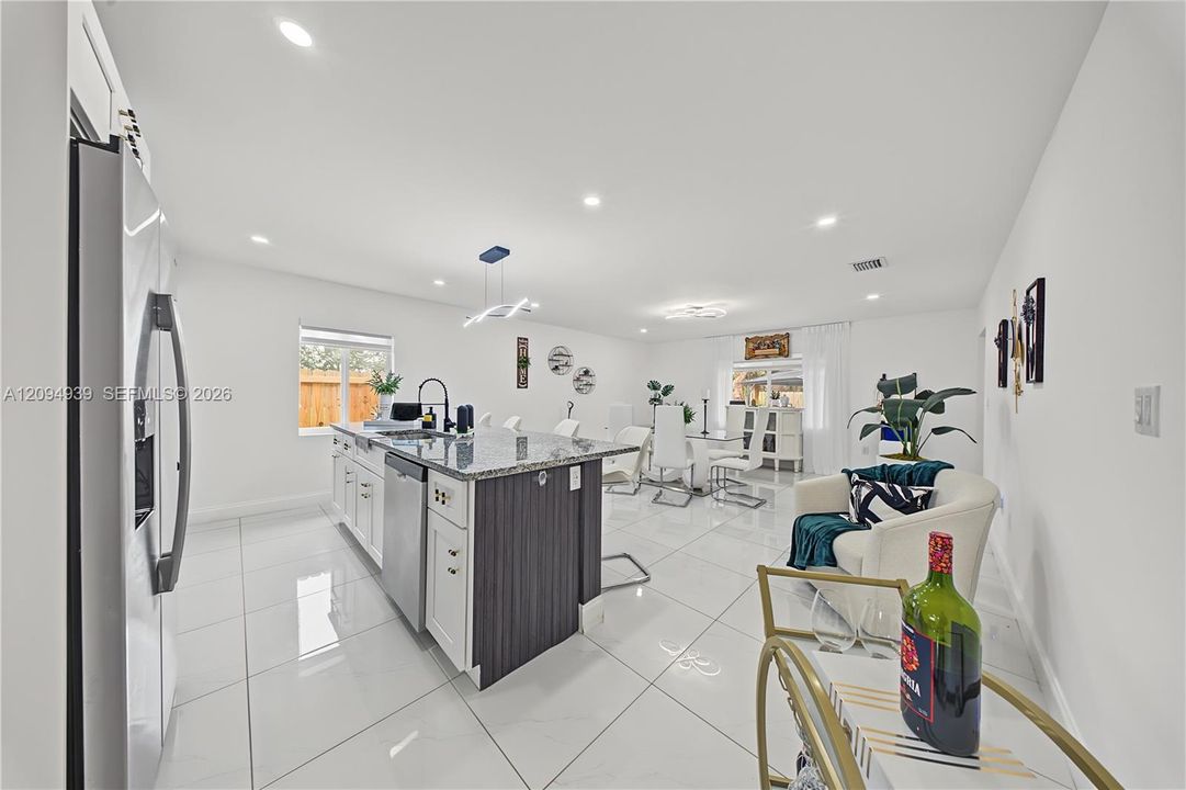 For Sale: $530,000 (4 beds, 3 baths, 1806 Square Feet)