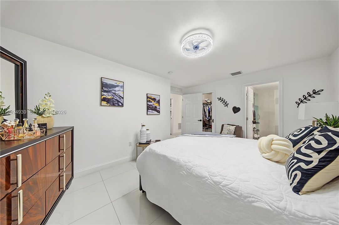 For Sale: $530,000 (4 beds, 3 baths, 1806 Square Feet)