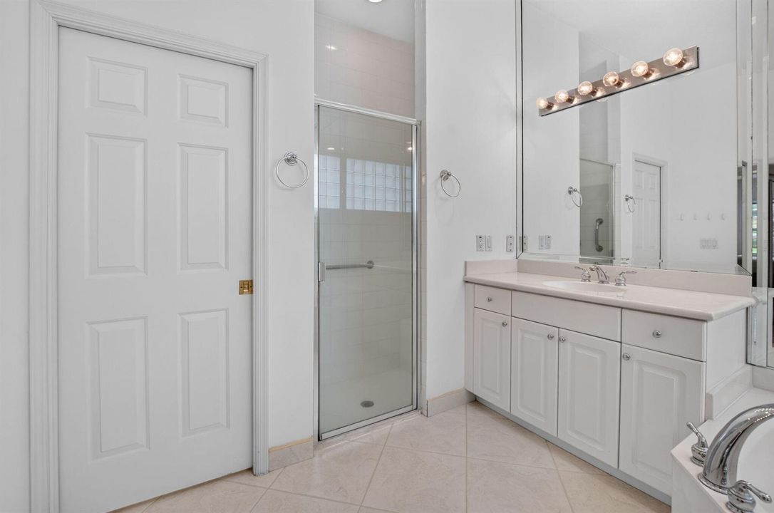 SEPARATE SHOWER