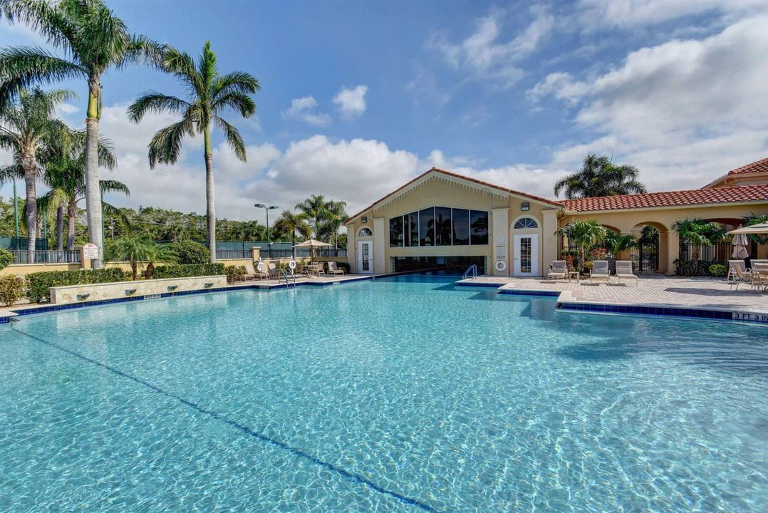 HEATED COMMUNITY POOL