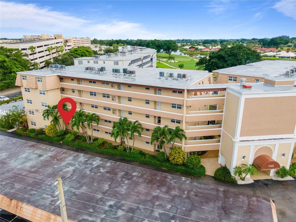 For Sale: $345,000 (3 beds, 2 baths, 1711 Square Feet)