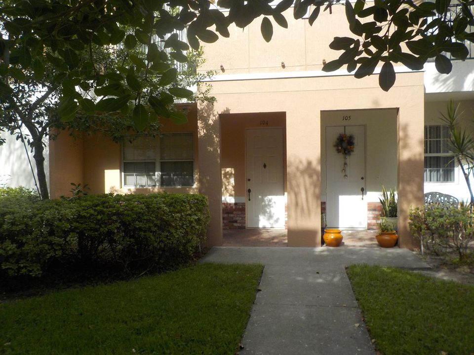 EXTERIOR FRONT