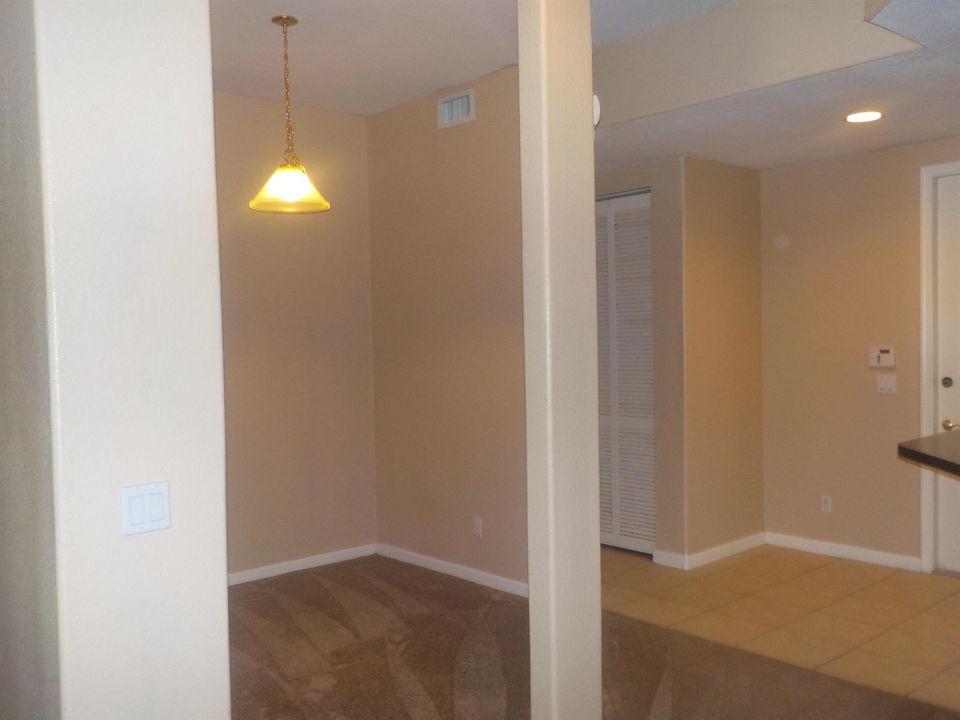 DINING AREA/BREAKFASTNOOK