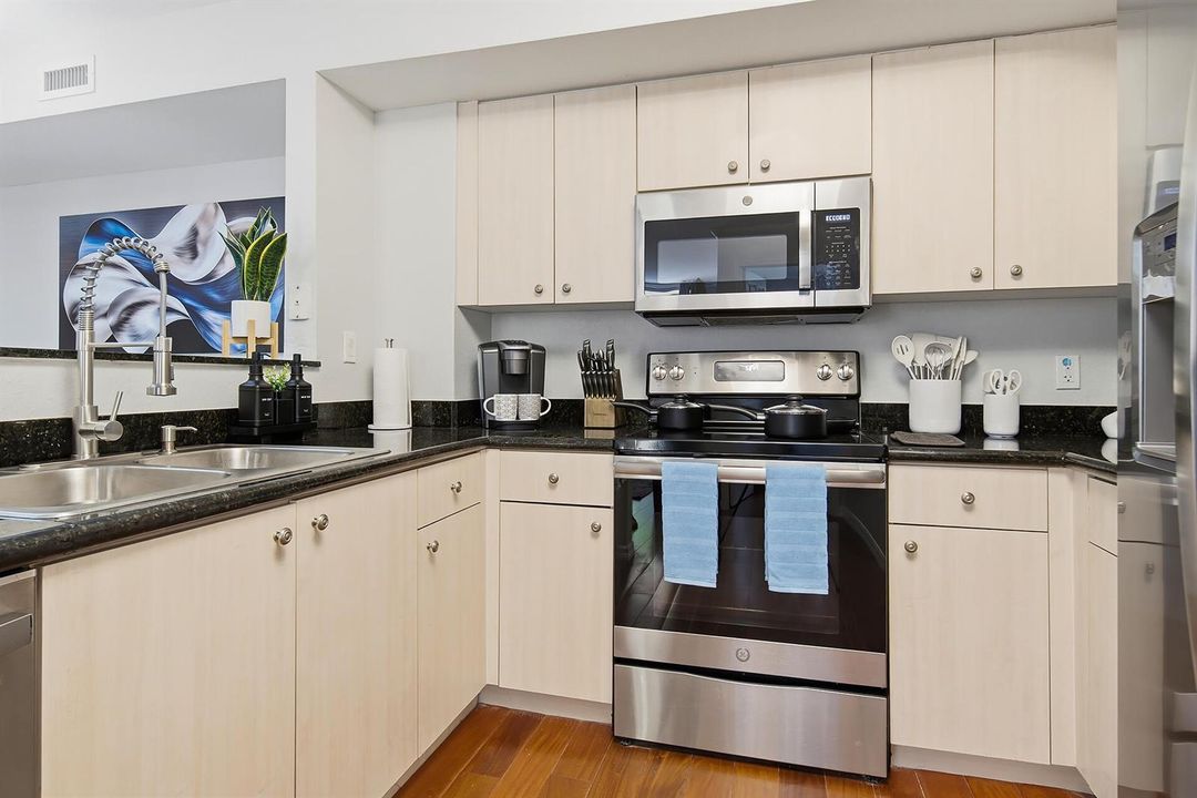 1801-NORTH-FLAGLER-DRIVE-435-33407-016