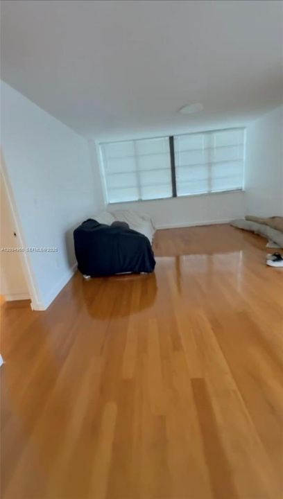 For Rent: $3,500 (2 beds, 2 baths, 1080 Square Feet)