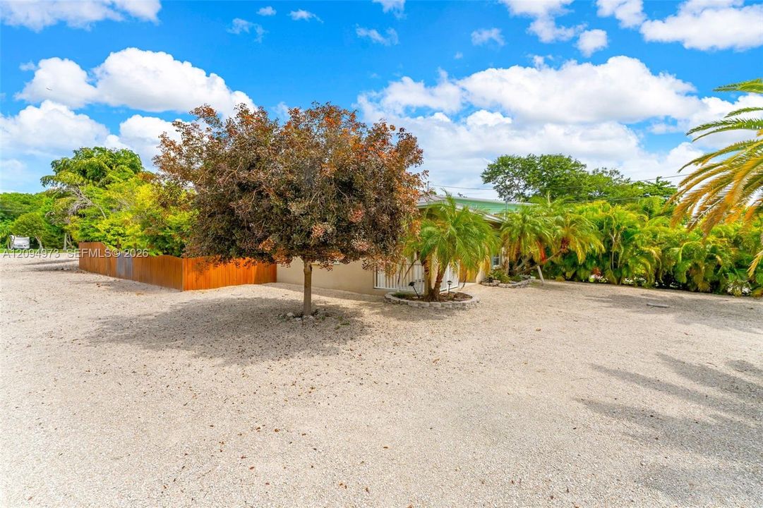 For Sale: $769,000 (3 beds, 2 baths, 1288 Square Feet)