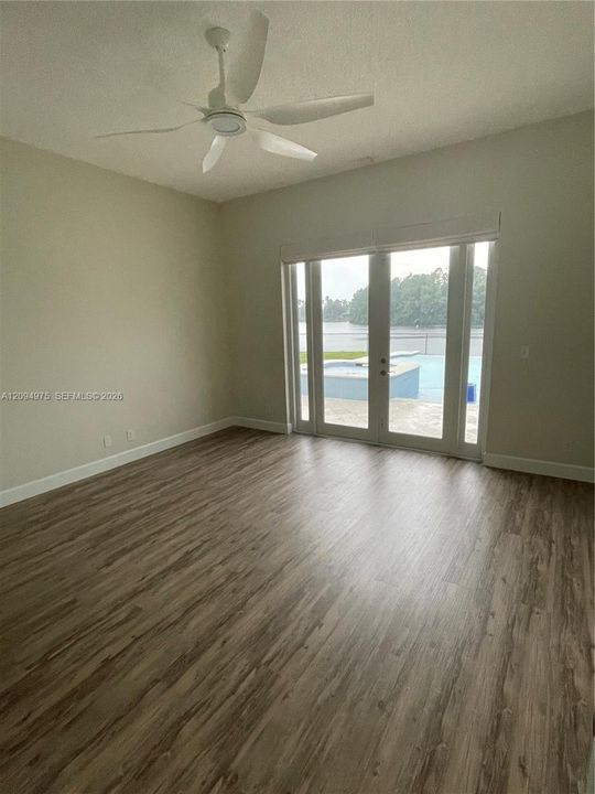 For Sale: $799,000 (4 beds, 2 baths, 2405 Square Feet)