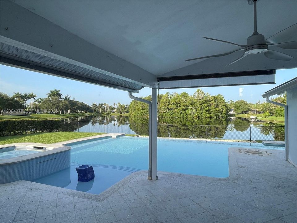 For Sale: $799,000 (4 beds, 2 baths, 2405 Square Feet)