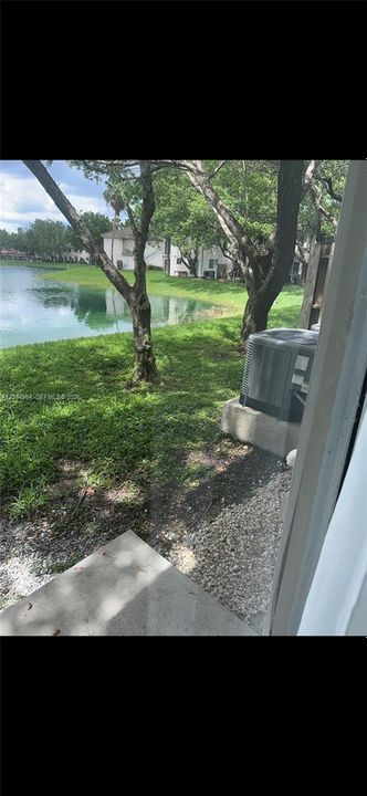 For Rent: $1,800 (2 beds, 2 baths, 822 Square Feet)