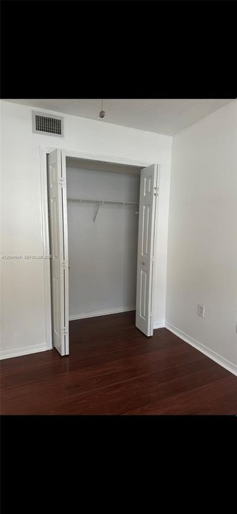 For Rent: $1,800 (2 beds, 2 baths, 822 Square Feet)