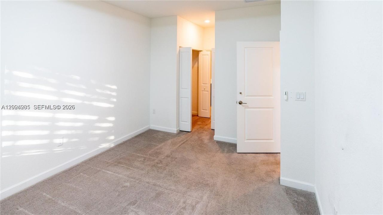 En Renta: $3,000 (4 camas, 2 baños, 1827 Pies cuadrados)