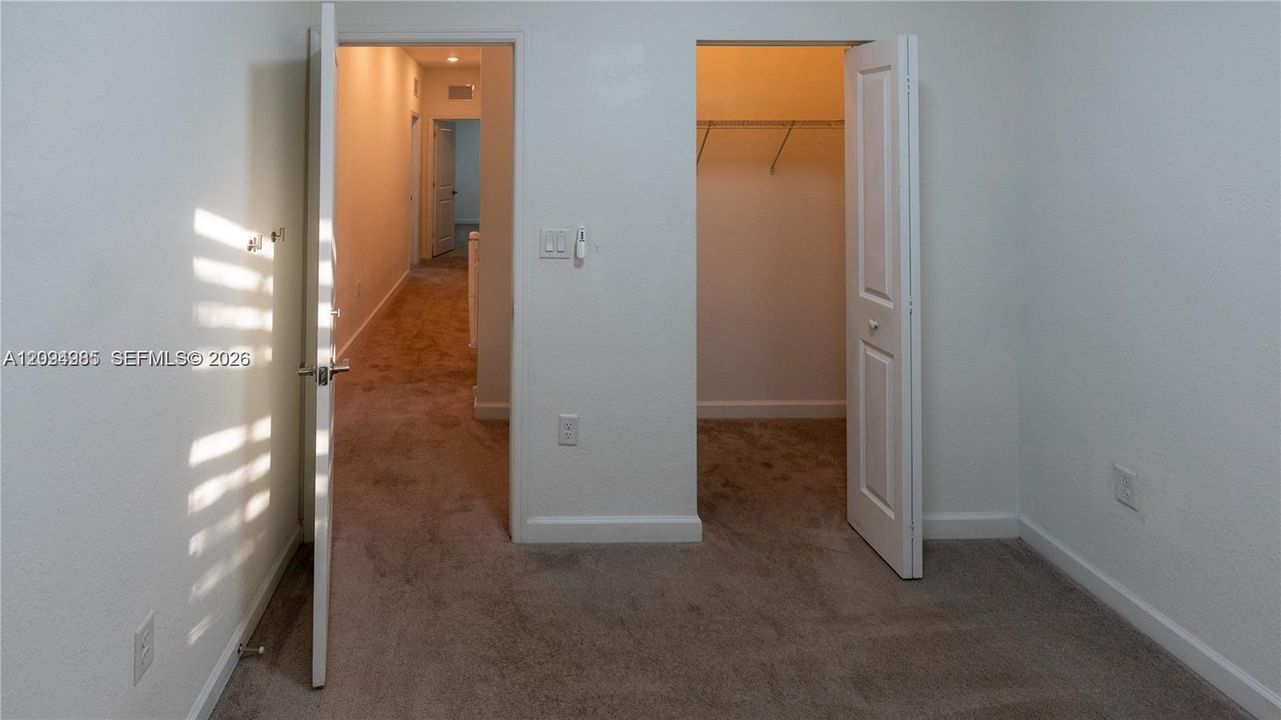 En Renta: $3,000 (4 camas, 2 baños, 1827 Pies cuadrados)