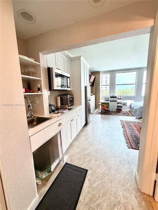 For Sale: $209,000 (0 beds, 1 baths, 420 Square Feet)