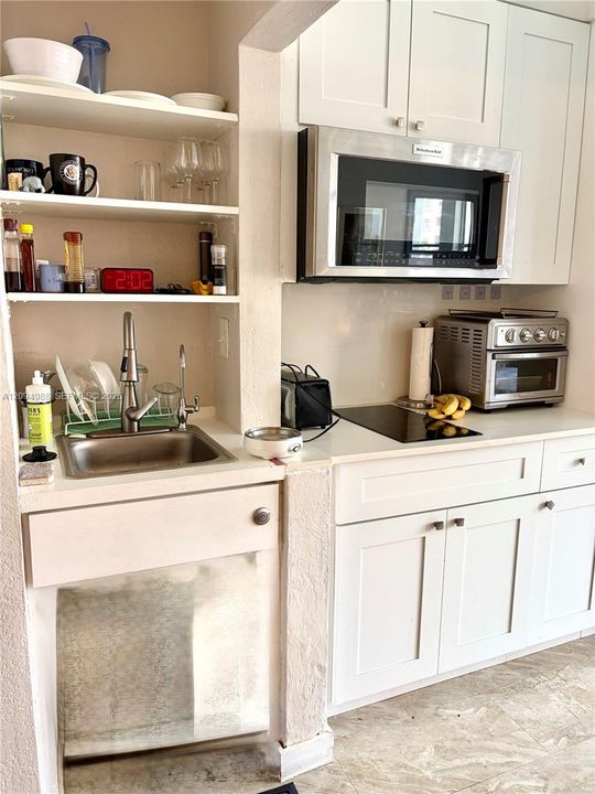 For Sale: $209,000 (0 beds, 1 baths, 420 Square Feet)