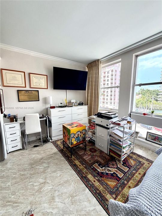 For Sale: $209,000 (0 beds, 1 baths, 420 Square Feet)