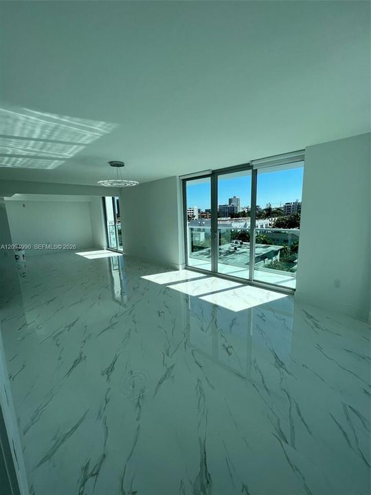 For Rent: $4,200 (1 beds, 2 baths, 1075 Square Feet)