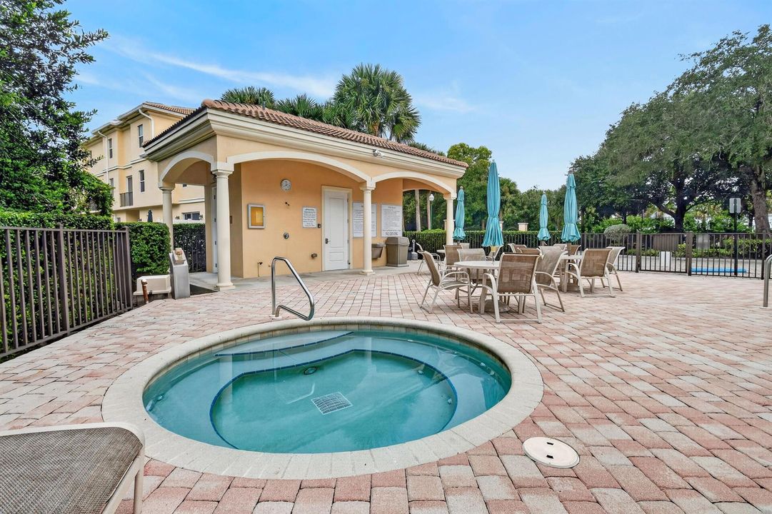 Community Spa / pool