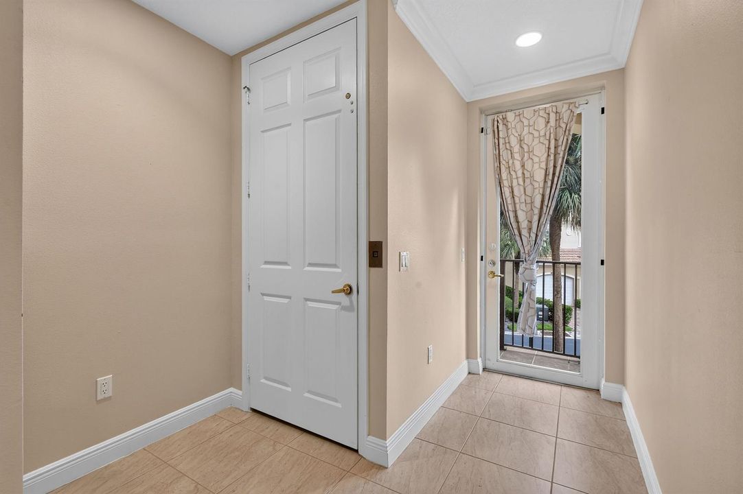Elevator on 2 level