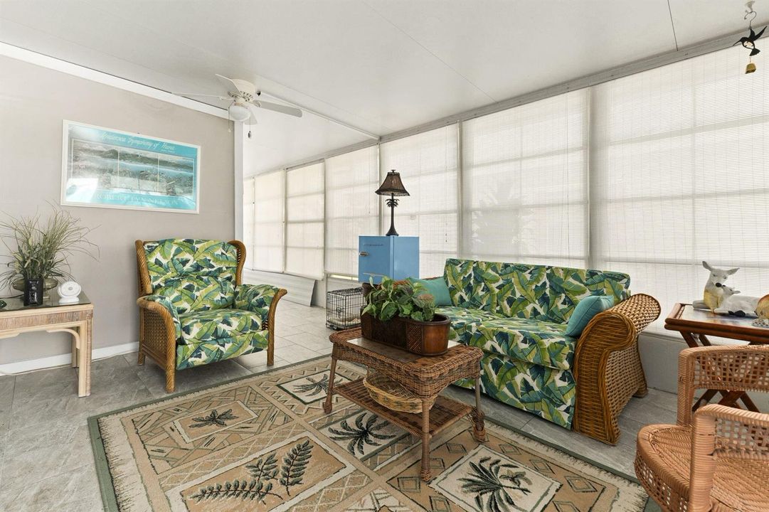 RELAX IN YOUR FLORIDA ROOM