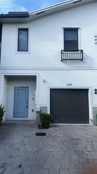 На продажу: $398,000 (3 спален, 2 ванн, 1386 Квадратных фут)