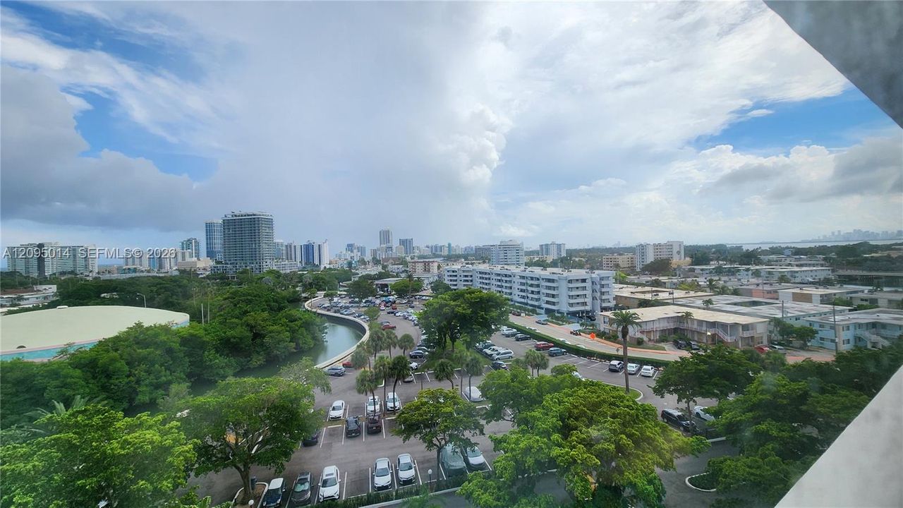 For Rent: $2,250 (1 beds, 1 baths, 750 Square Feet)