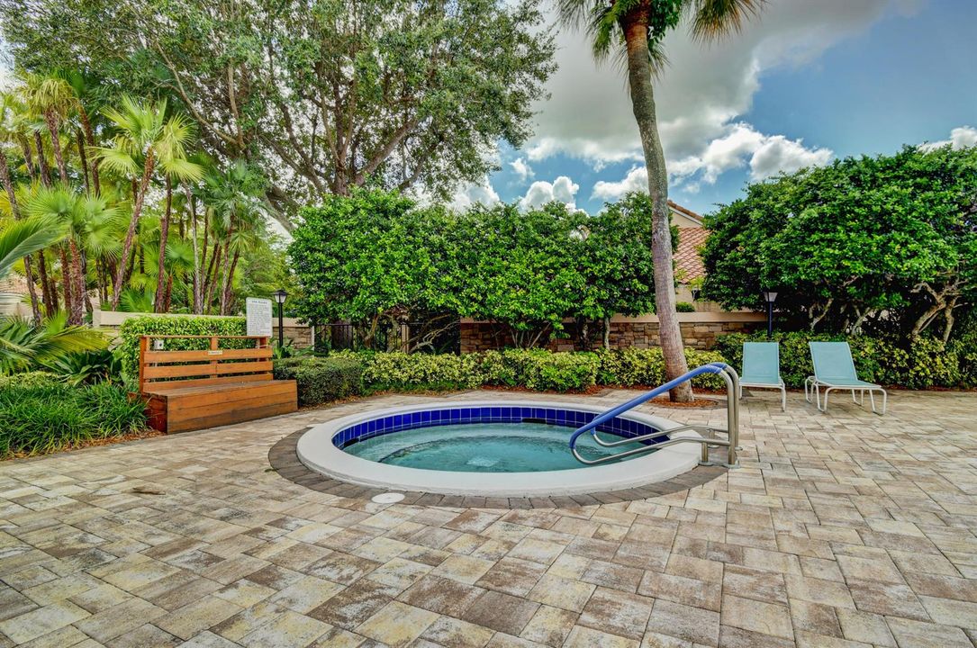 Meridiana pool area spa