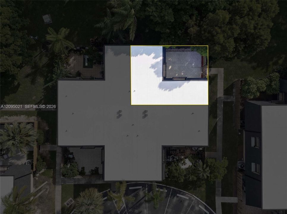 For Sale: $370,000 (2 beds, 2 baths, 1302 Square Feet)