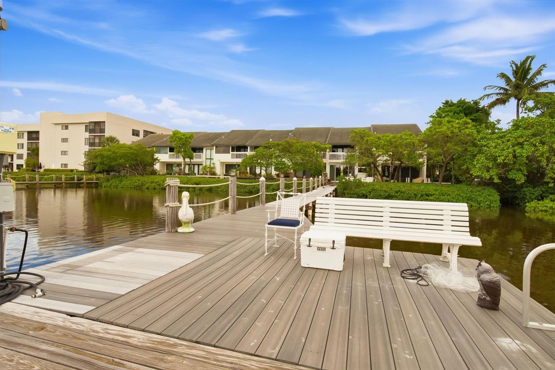 Dock