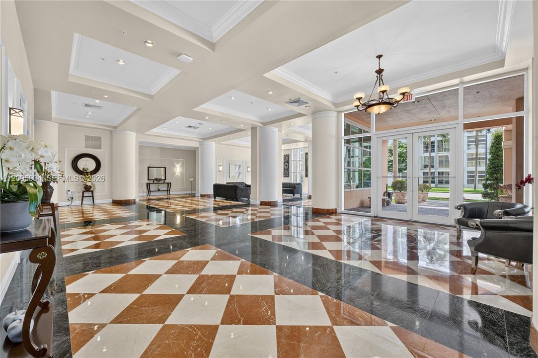 En Venta: $725,000 (2 camas, 2 baños, 1141 Pies cuadrados)