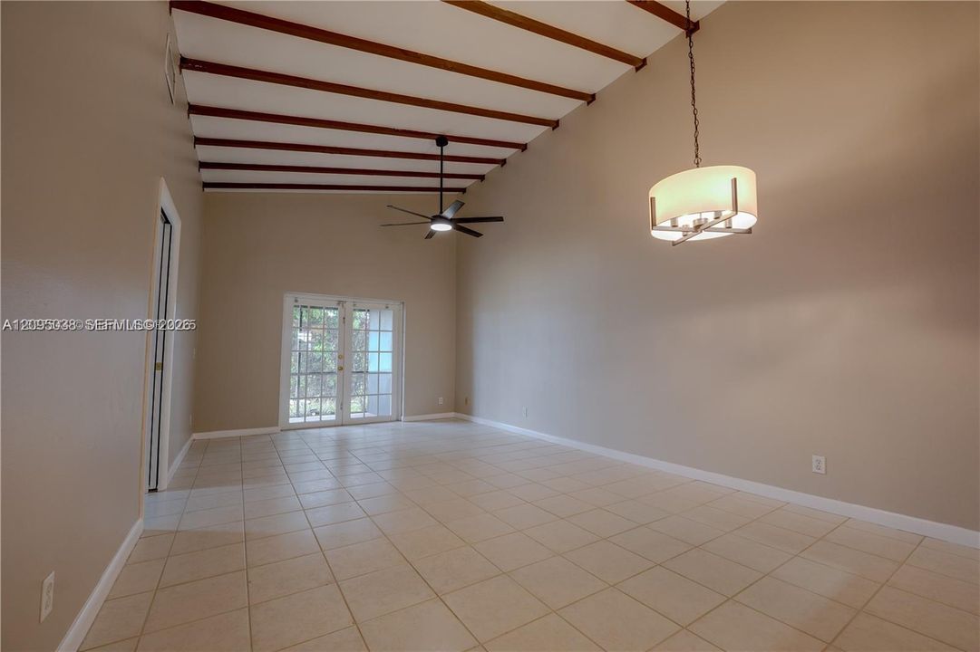 For Rent: $2,795 (3 beds, 2 baths, 1175 Square Feet)