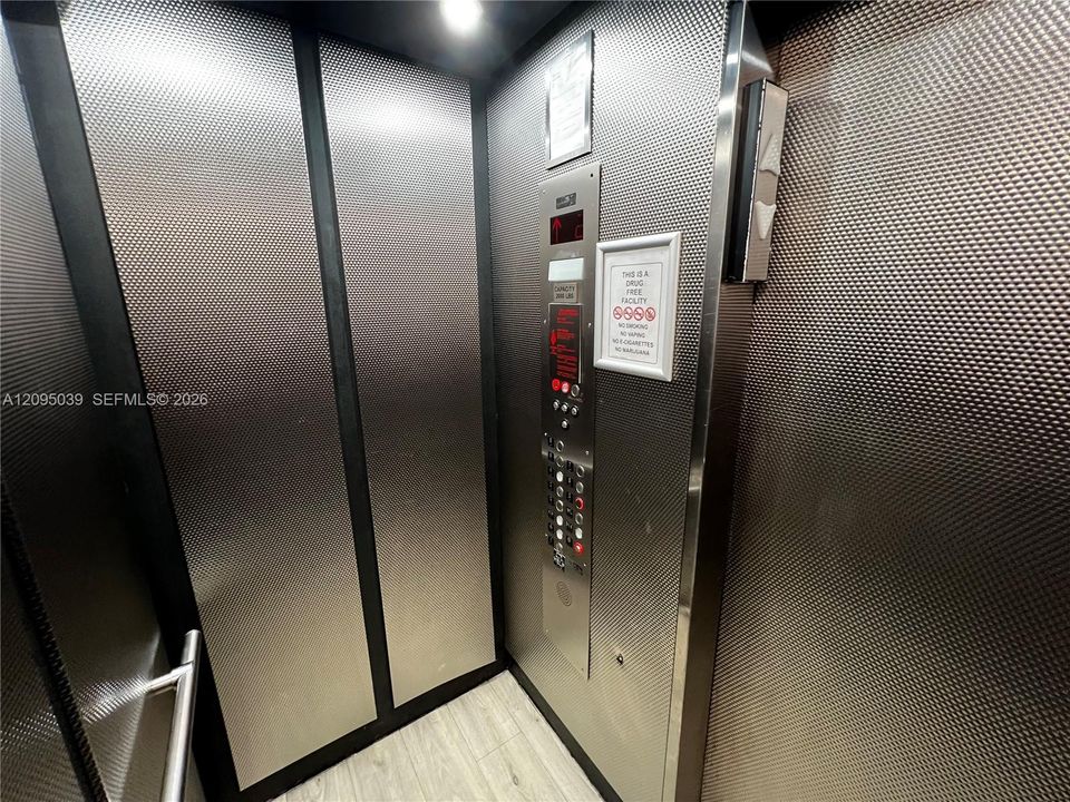 En Renta: $1,550 (1 camas, 1 baños, 822 Pies cuadrados)