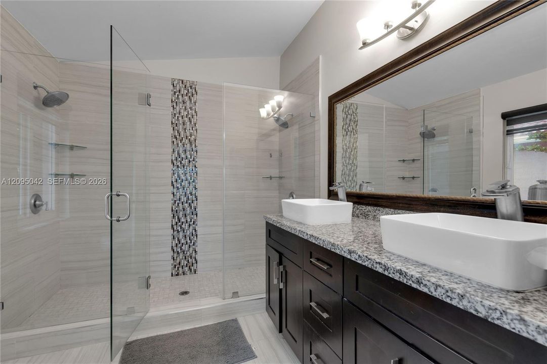 For Sale: $599,999 (3 beds, 2 baths, 1400 Square Feet)