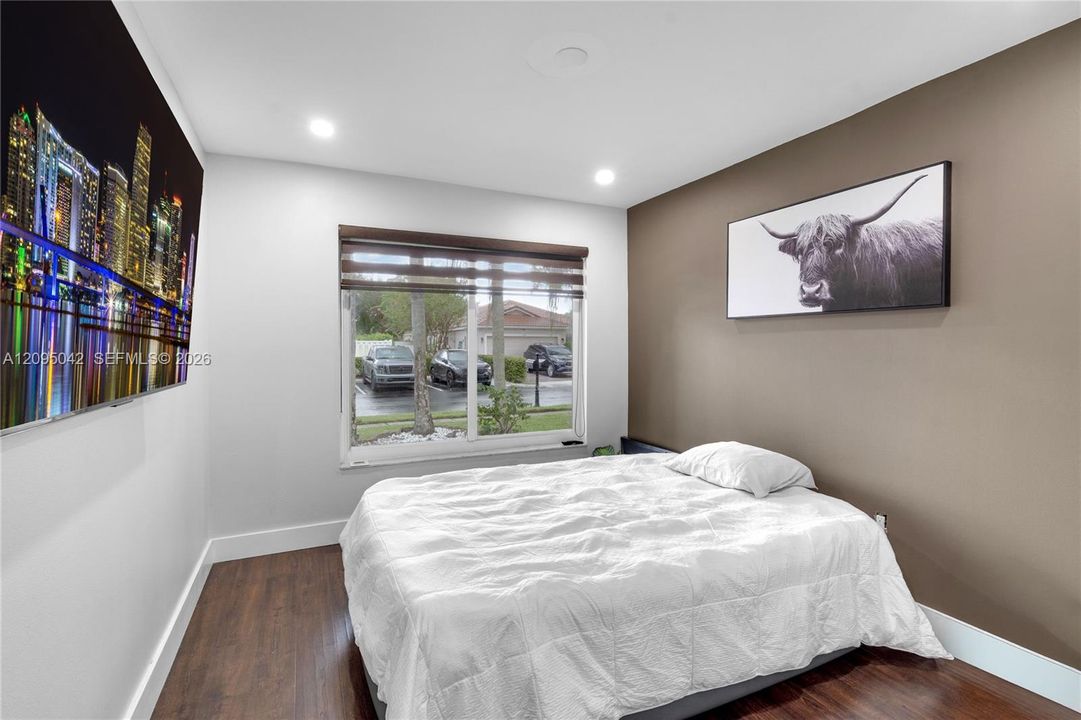 For Sale: $599,999 (3 beds, 2 baths, 1400 Square Feet)
