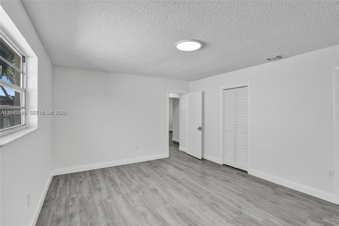 For Rent: $3,500 (3 beds, 2 baths, 2972 Square Feet)