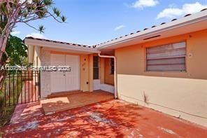 For Rent: $3,500 (3 beds, 2 baths, 2972 Square Feet)
