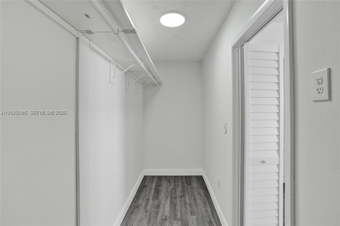 For Rent: $3,500 (3 beds, 2 baths, 2972 Square Feet)