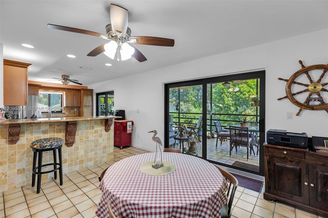 For Sale: $925,000 (4 beds, 3 baths, 1440 Square Feet)