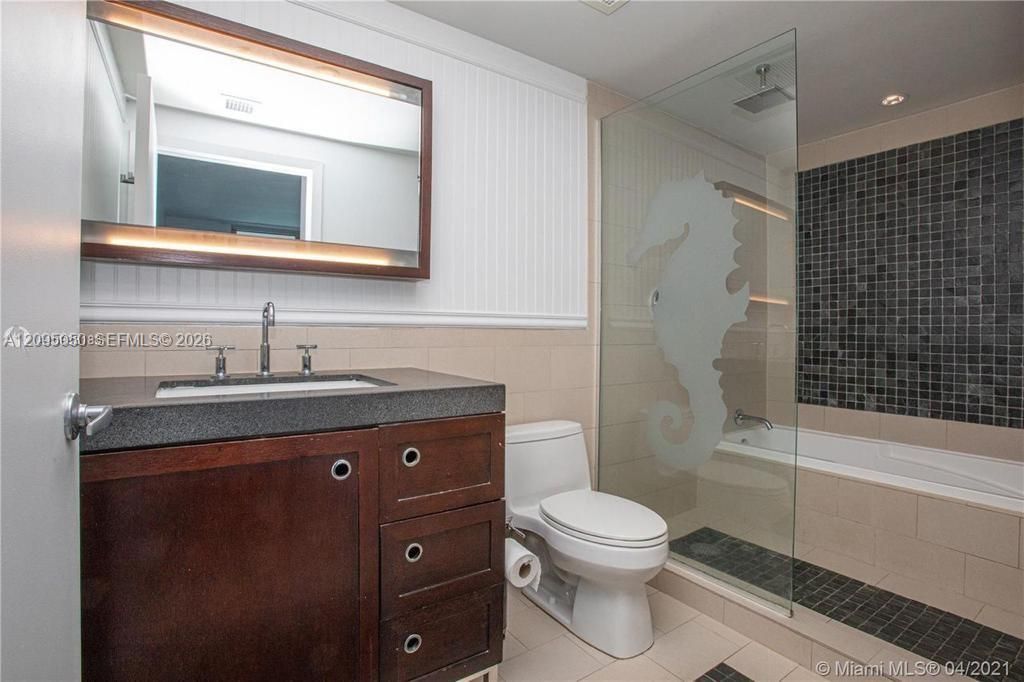 For Sale: $749 (2 beds, 2 baths, 908 Square Feet)