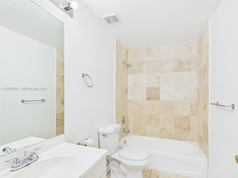 For Rent: $3,950 (3 beds, 3 baths, 1938 Square Feet)