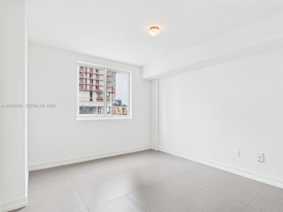 For Rent: $3,950 (3 beds, 3 baths, 1938 Square Feet)
