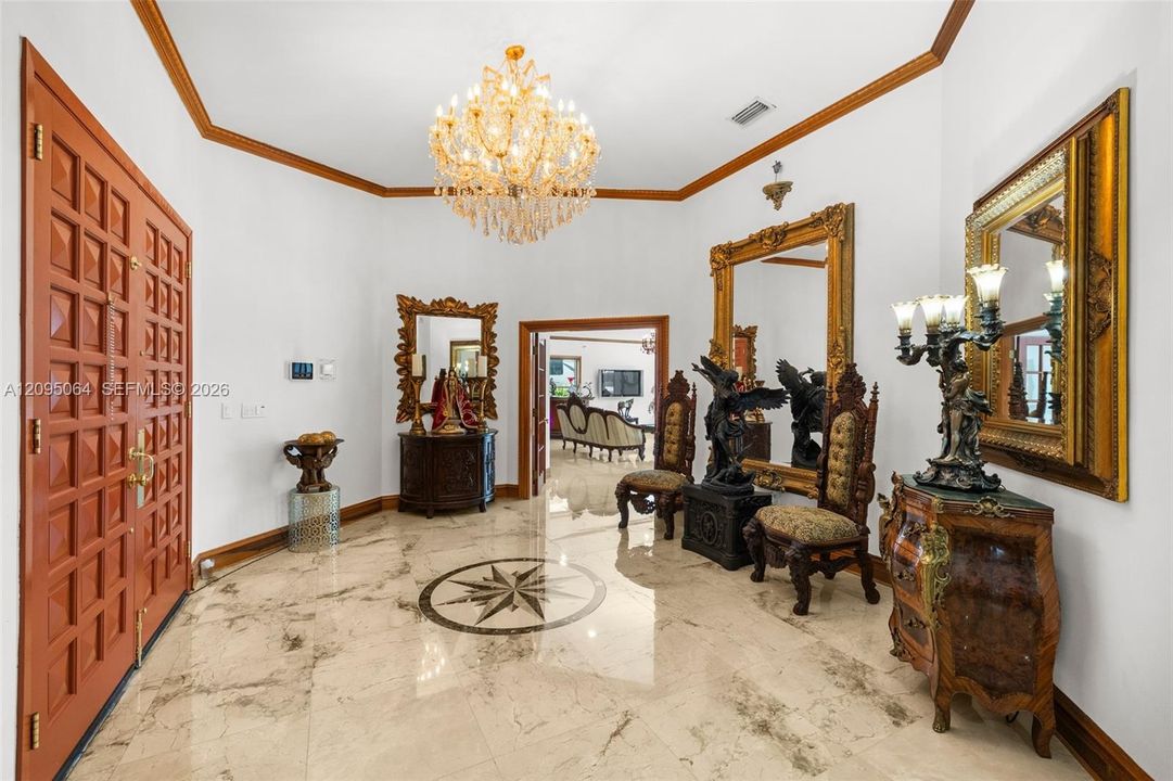 En Venta: $2,299,000 (6 camas, 4 baños, 3706 Pies cuadrados)