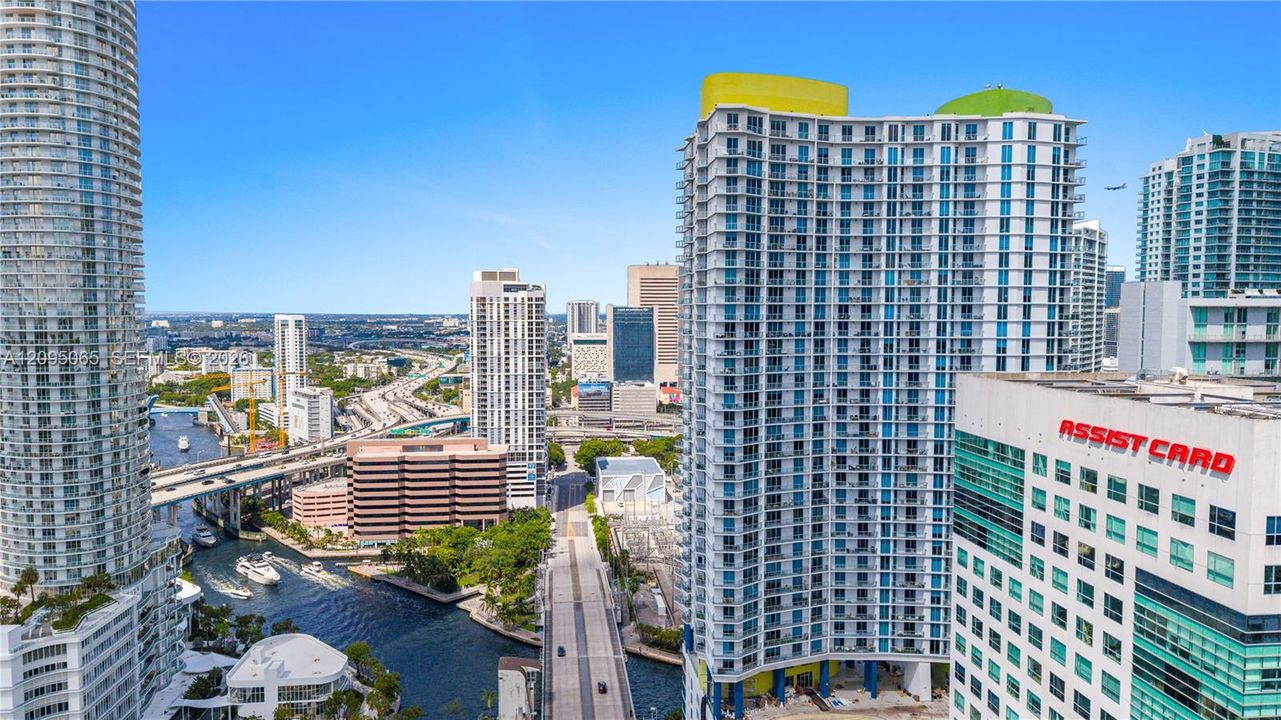 For Rent: $2,400 (0 beds, 1 baths, 580 Square Feet)