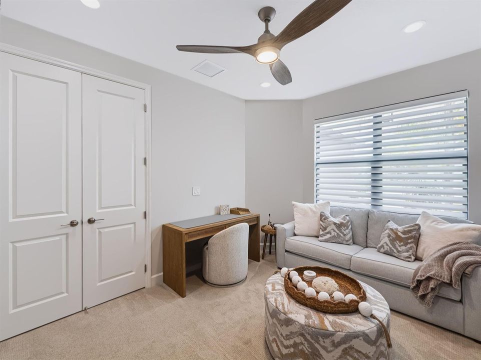 Den/4th bedroom