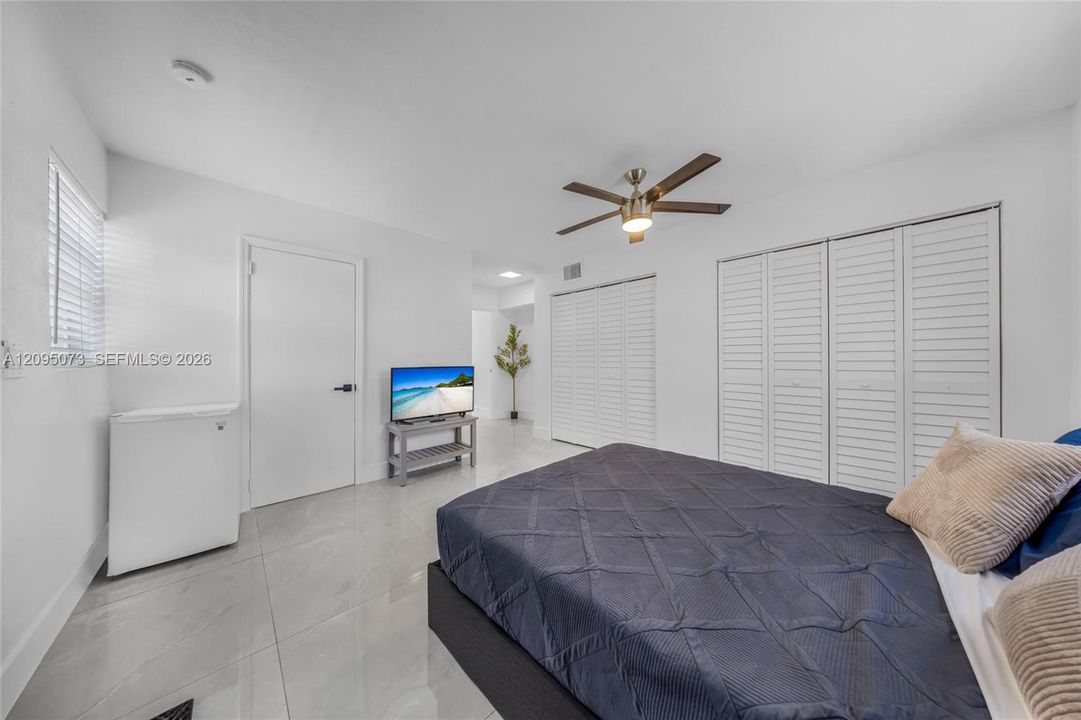 For Sale: $729,900 (4 beds, 3 baths, 1596 Square Feet)