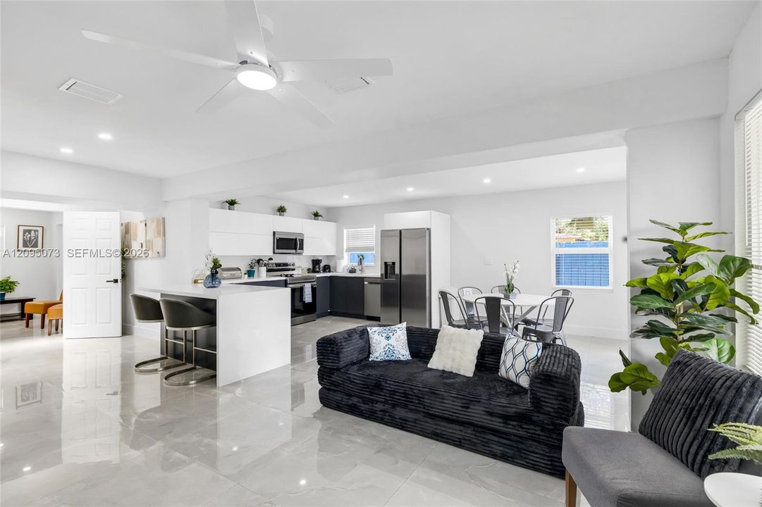 For Sale: $729,900 (4 beds, 3 baths, 1596 Square Feet)