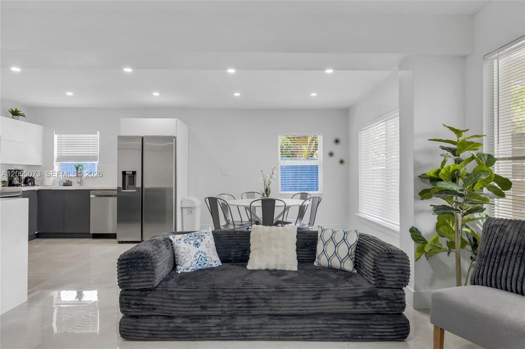 For Sale: $729,900 (4 beds, 3 baths, 1596 Square Feet)