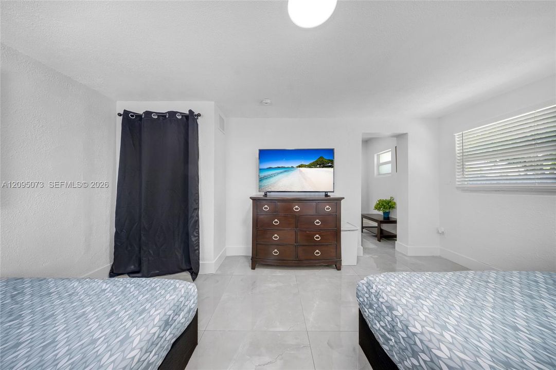 For Sale: $729,900 (4 beds, 3 baths, 1596 Square Feet)