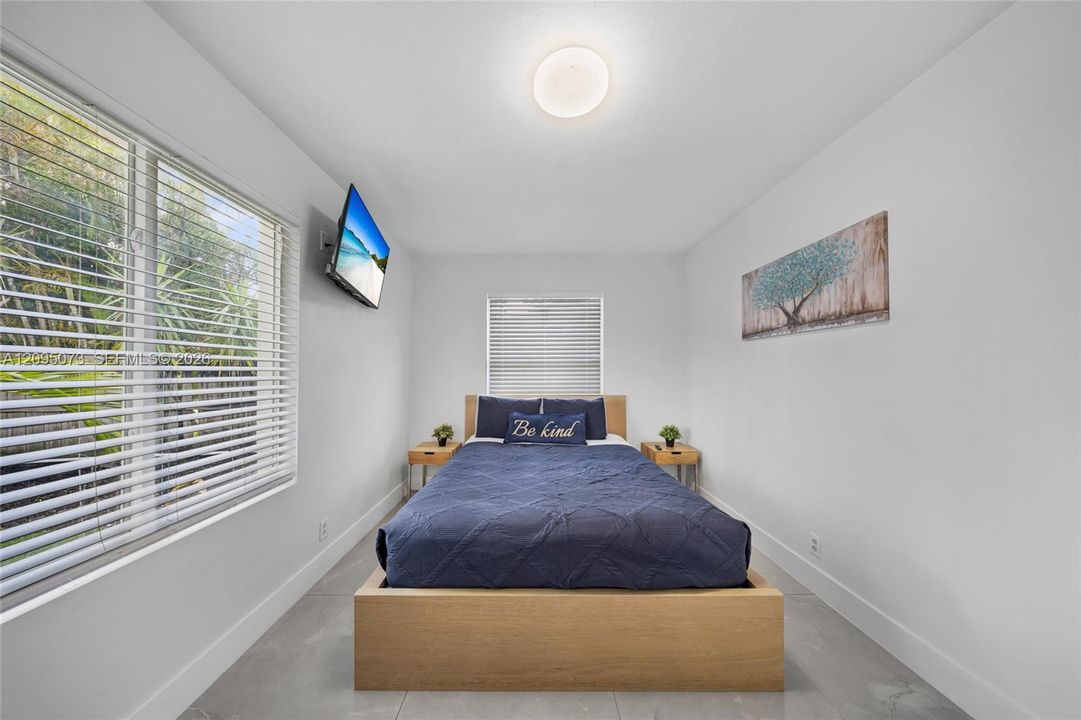 For Sale: $729,900 (4 beds, 3 baths, 1596 Square Feet)